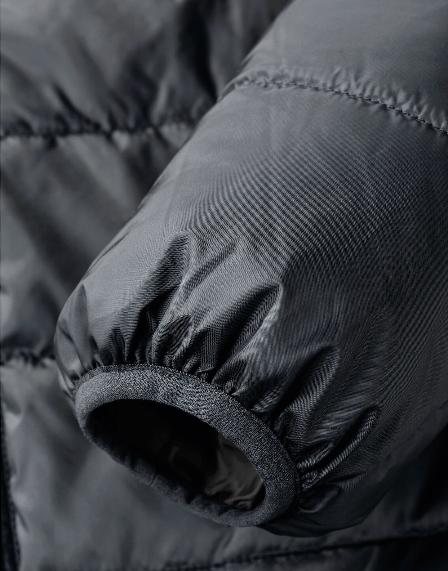 R440M Russell Mens Hooded Nano Jacket