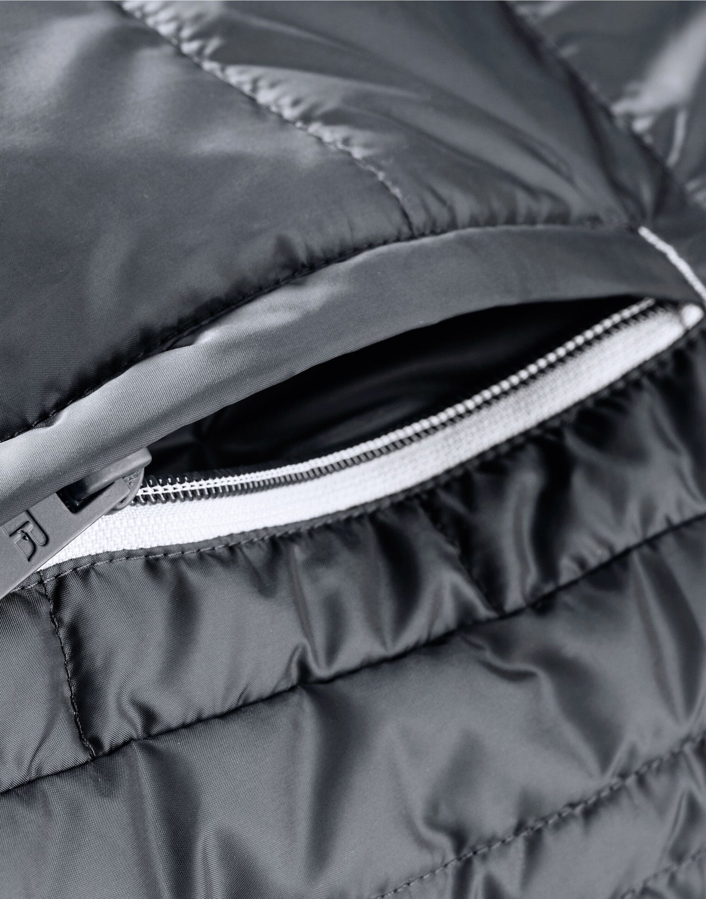R440M Russell Mens Hooded Nano Jacket